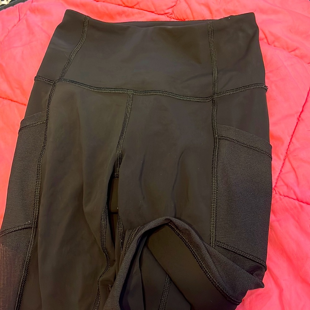Lululemon black leggings